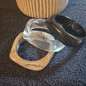 Fashion Jewelry of Three Stylish Bangle Bracelets